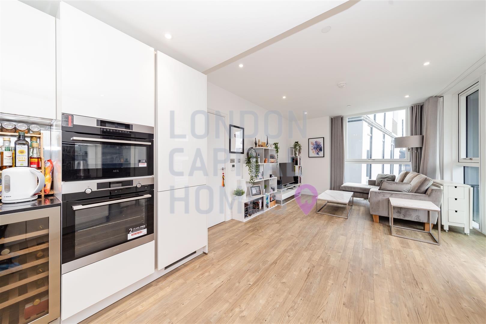 2 bed property in Gladwin Tower, 50 Wandsworth Road, London